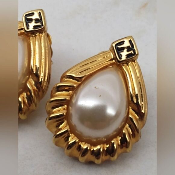 Fendi Pearl Gold Tone Vintage Pierced Earrings - Picture 2 of 13